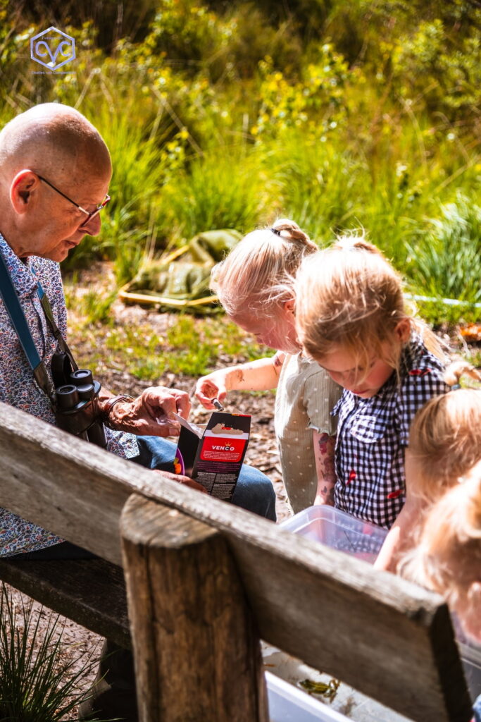 260523 Waterbeesten zoeken in Krogten week van biodiversiteit 03