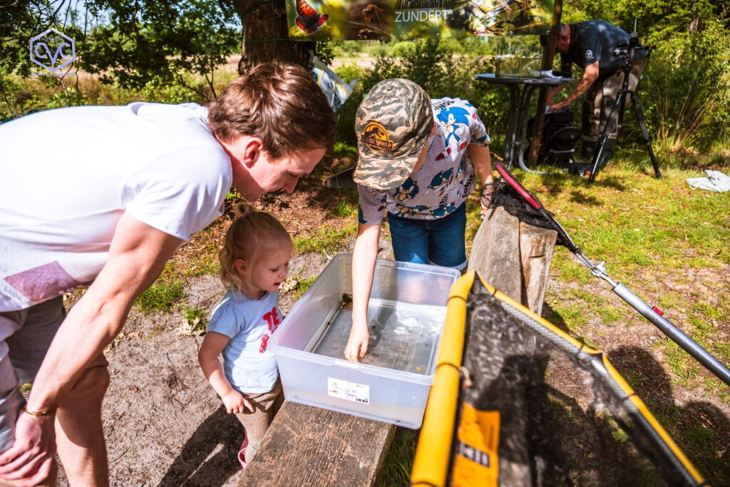 260523 Waterbeesten zoeken in Krogten week van biodiversiteit 16