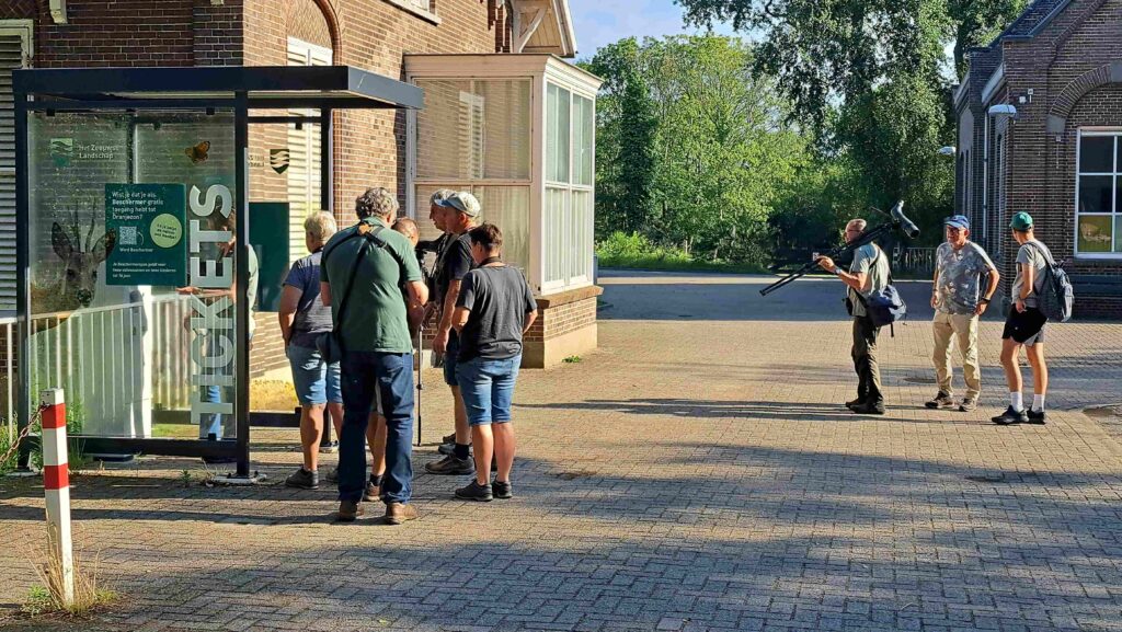03 260628 Oranjezon - Entree